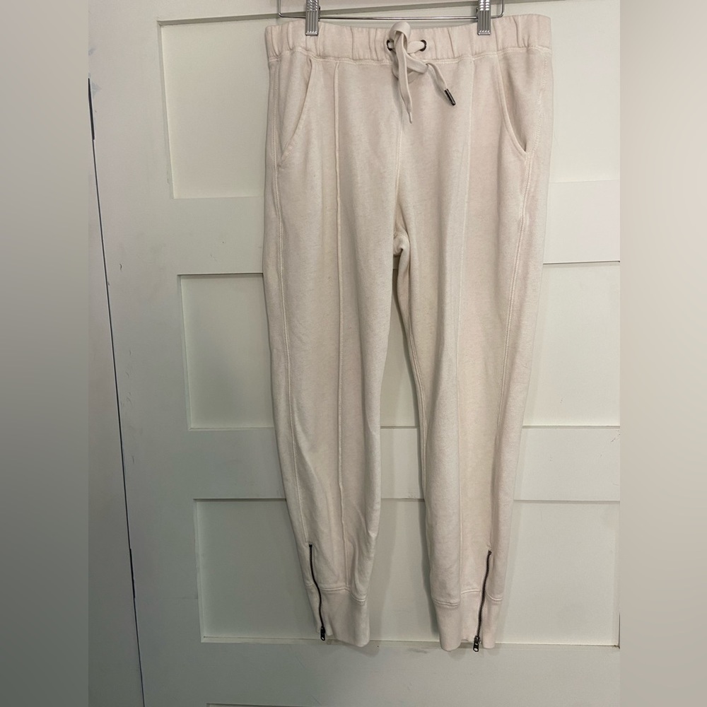 Abercrombie & Fitch Cream Joggers Size M